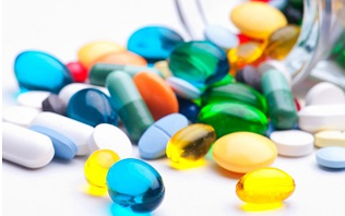 Capsules and compresses for fungal treatment